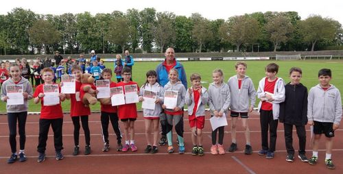 Kinderleichtathletik – Wasenflitzer und Team Hoheneck gewinnen ersten KILA-Liga-Wettkampf der Saison